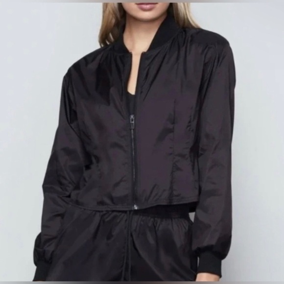 Good American Black Back Short Peplum Jacket Size Small NEW - Picture 1 of 12